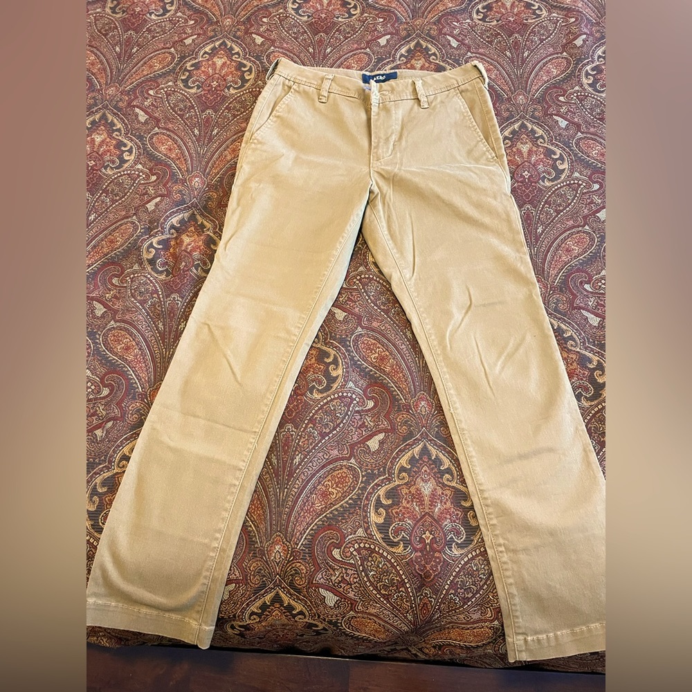 Men’s chino pants, size 27/28.